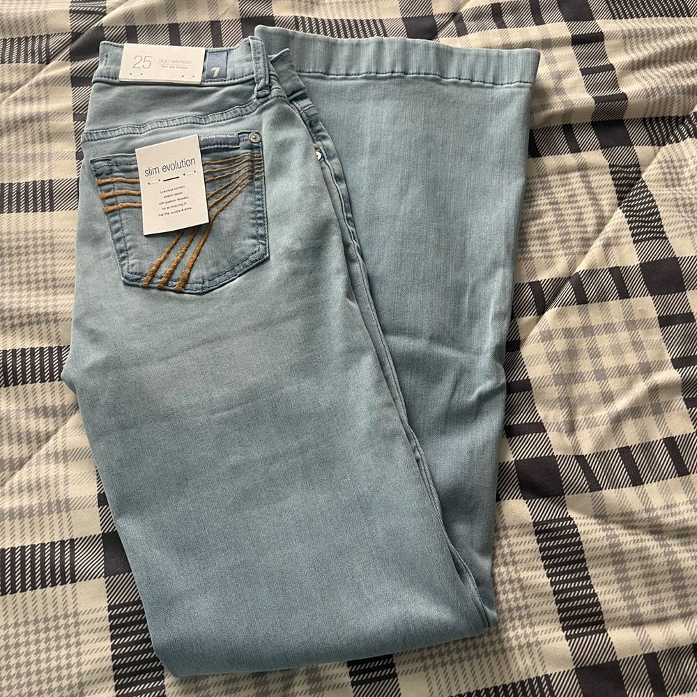 7famk dojo woman’s jeans